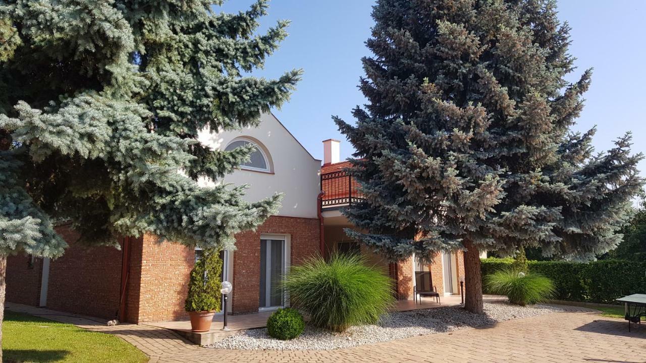 Mimi Apartman Balatonalmádi Exterior photo